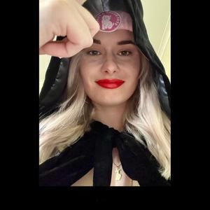 Meet your Posher, Dani